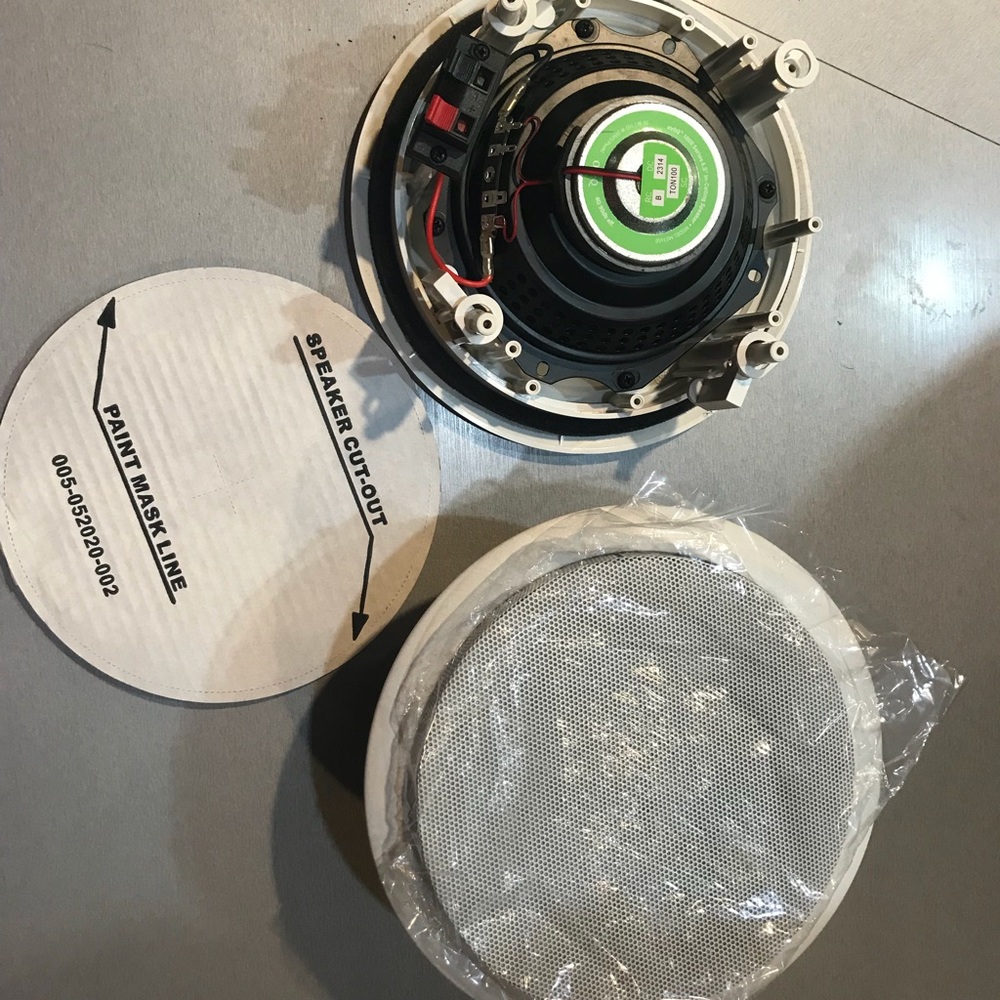 2 1000 series 6.5 inch Ceiling speakers